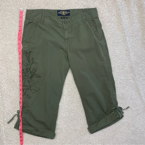 Lucky Brand Army Green Floral Embroidery Capri Pants size 10/30 - Picture 3 of 10